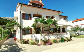 Apartments Mirjana - Baška